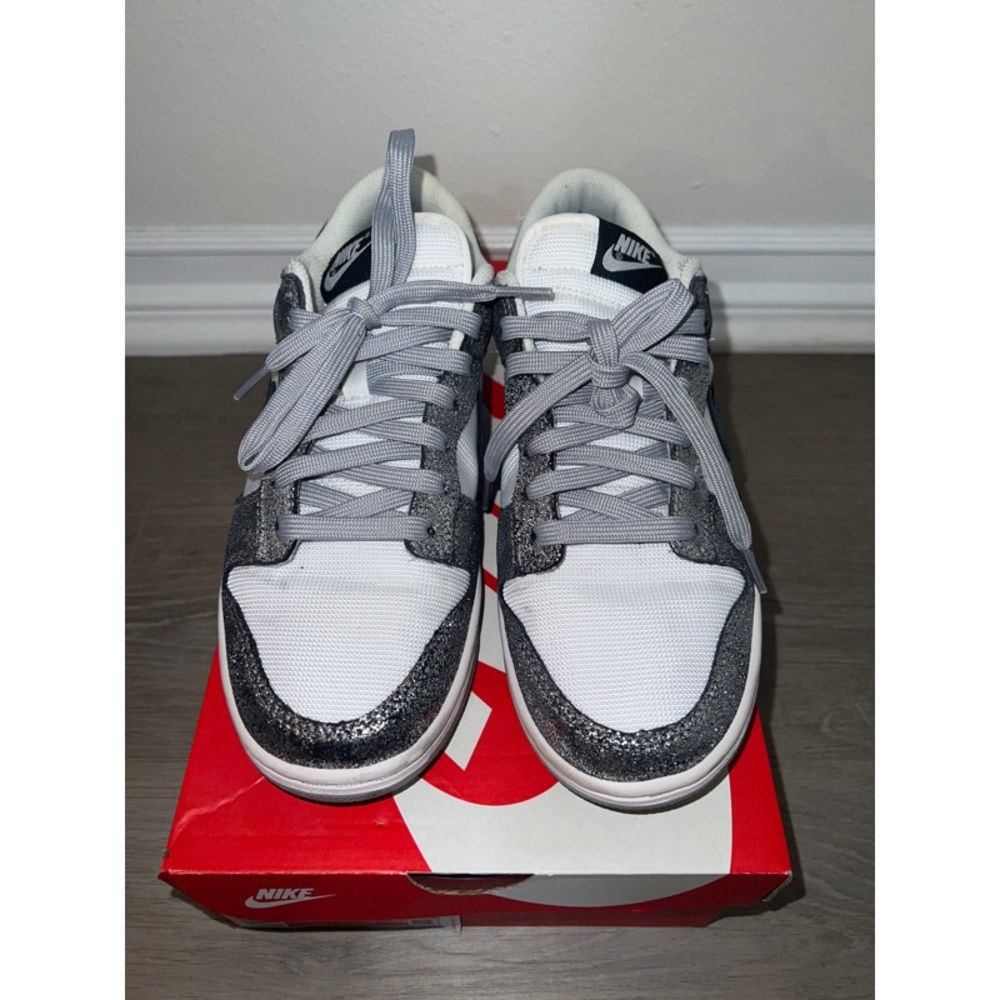 Nike Dunk Golden Gals